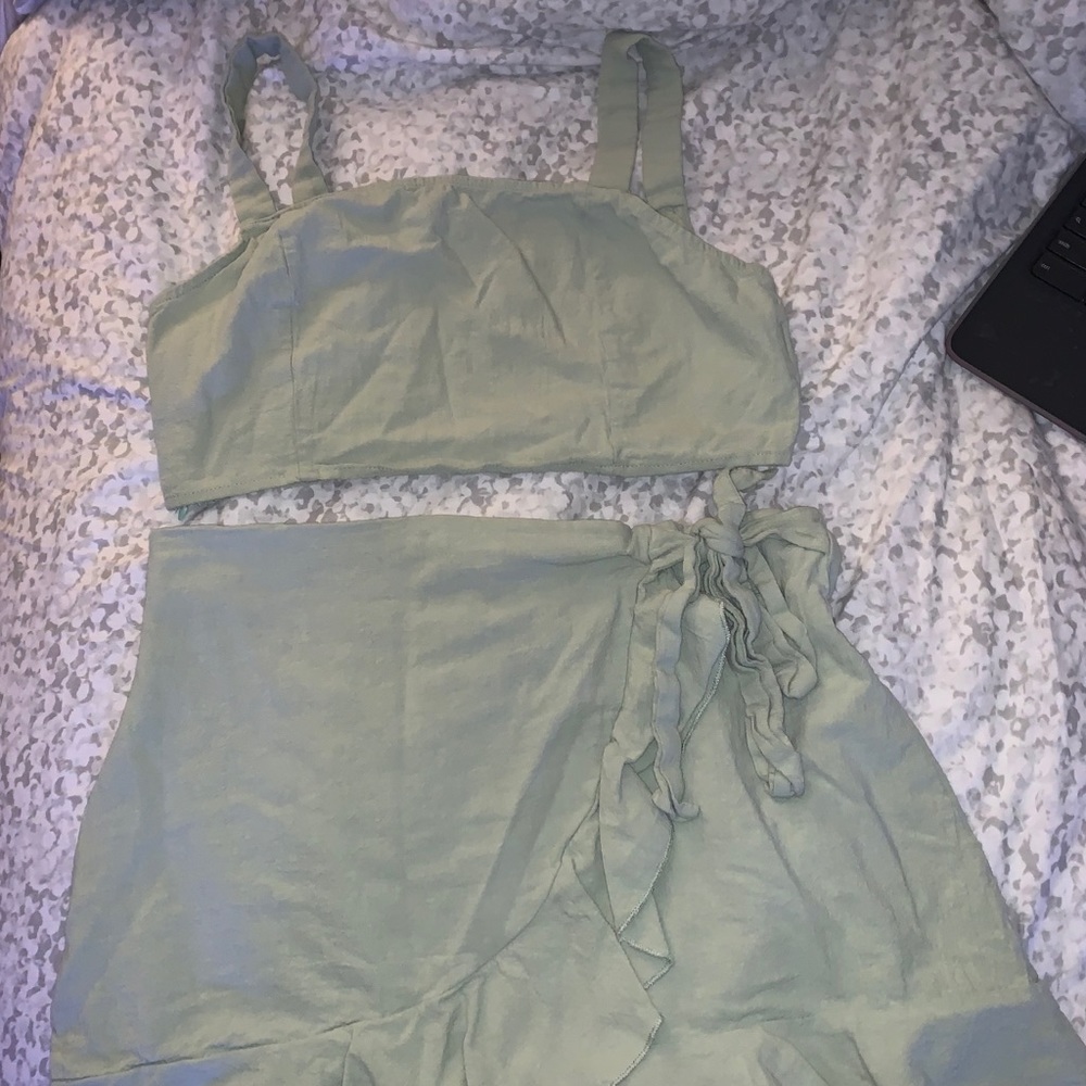 Two Piece Set
